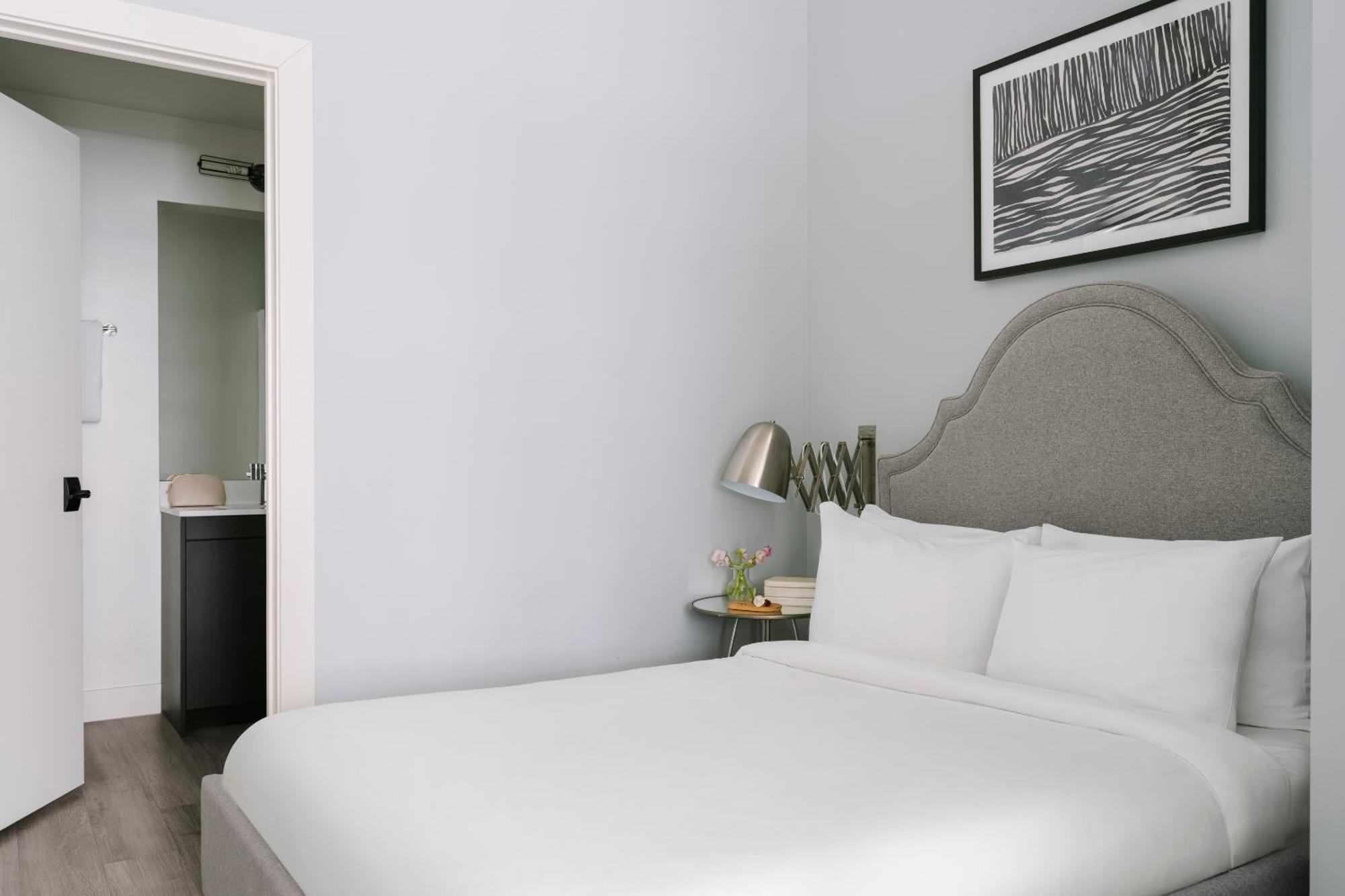 Sonder By Marriott Bonvoy The Plymouth Apartments Loop Aparthotel