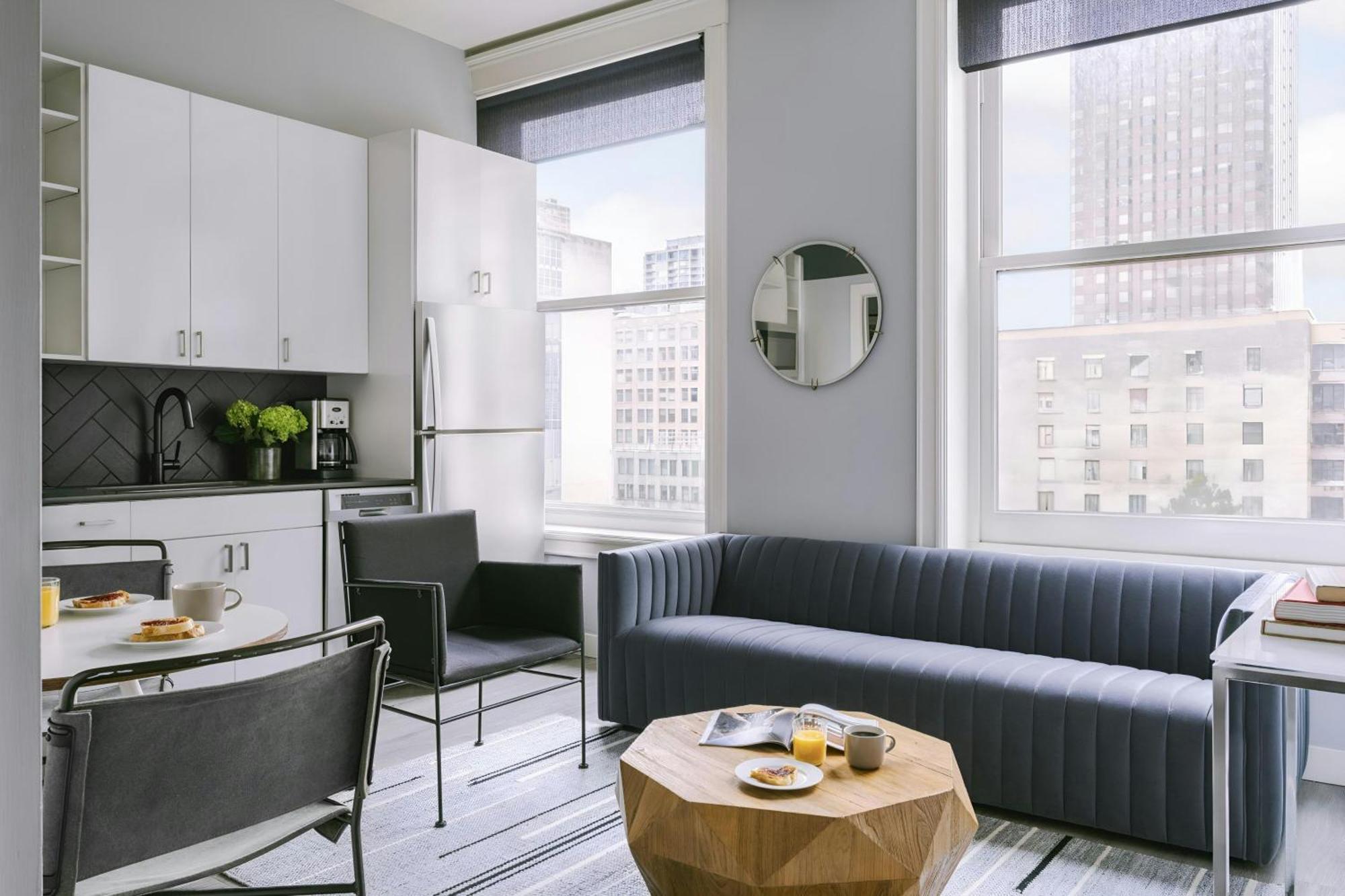 Sonder By Marriott Bonvoy The Plymouth Apartments Loop Apartahotel